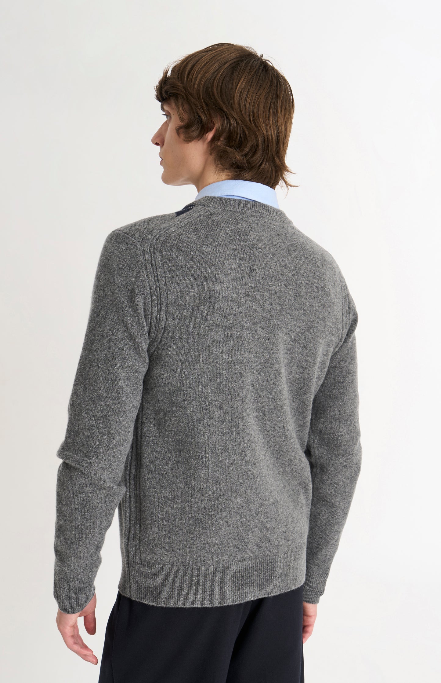 Men's Kessock V-neck Supersoft Lambswool Argyle Jumper In Grey / Olive / Navy