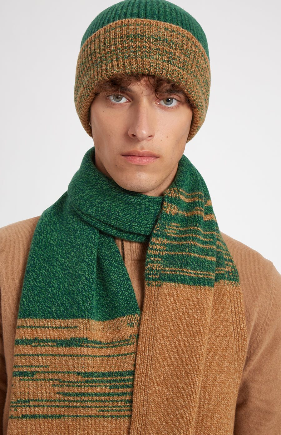 Men's Lambswool Beanie in Vicuna and Evergreen with matching scarf - Pringle of Scotland