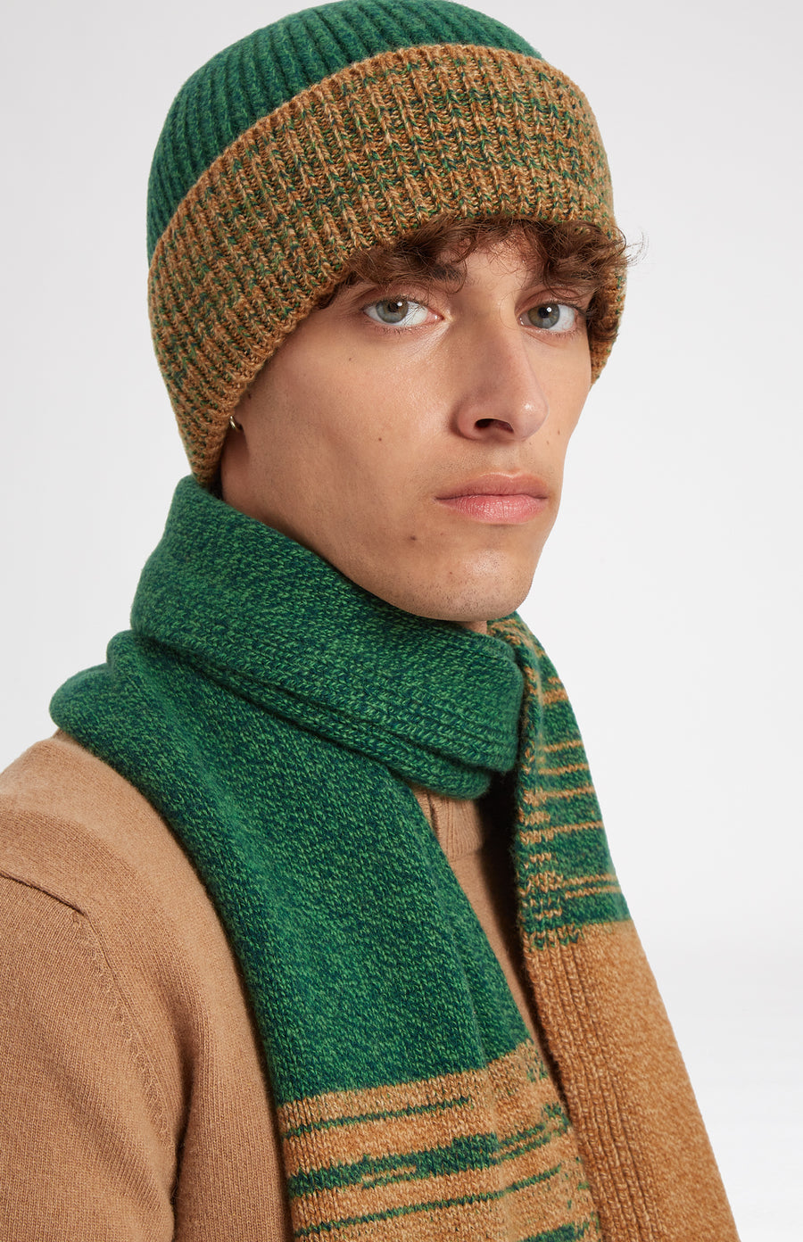 Men's Lambswool Beanie in Vicuna and Evergreen - Pringle of Scotland