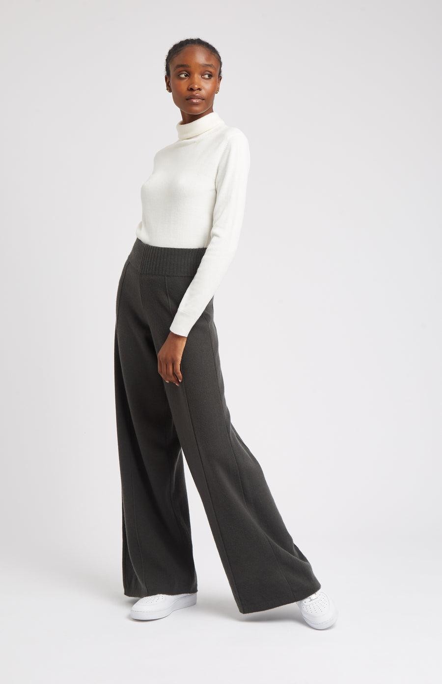 Women's Dark Khaki Cashmere Blend Trousers on model side view - Pringle of Scotland
