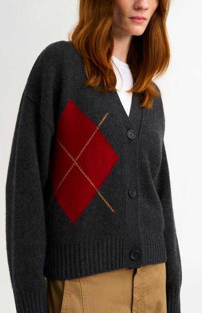 Women's Chunky Argyle Cashmere Cardigan in Charcoal And Red