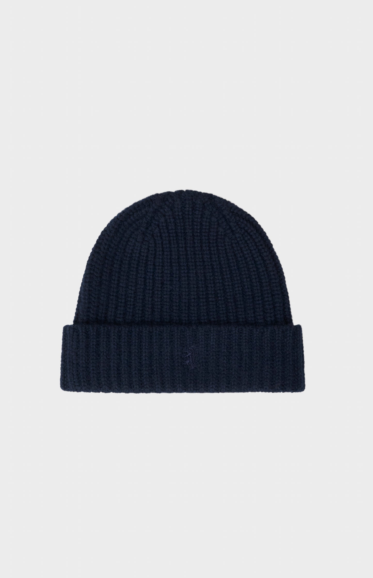 Ribbed Chunky Cashmere Beanie In Navy