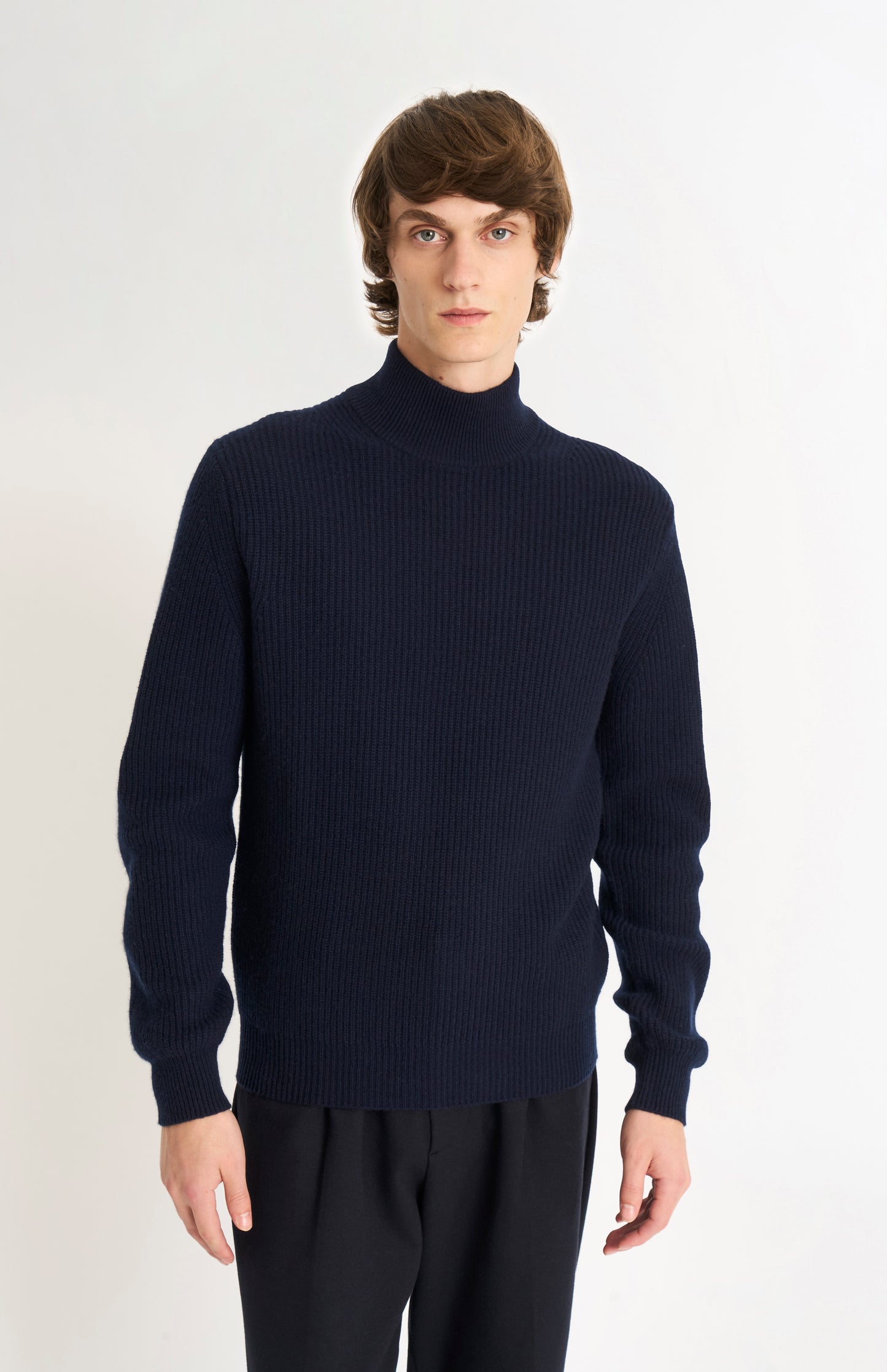 Men's Mock Neck Rib Cashmere Jumper In Navy Blue
