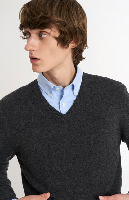 Men's Classic V-neck Cashmere Jumper In Charcoal Melange