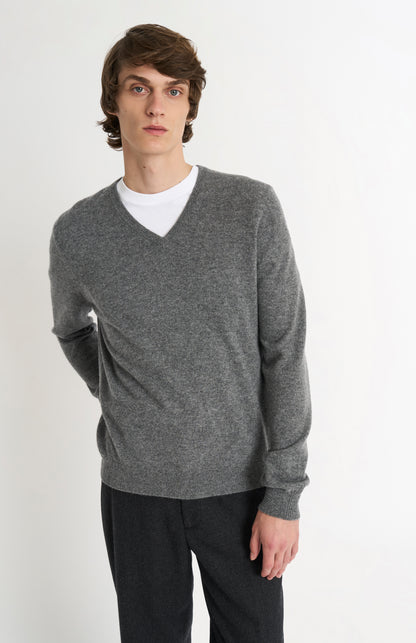 Men's Classic V-neck Cashmere Jumper In Light Grey Melange