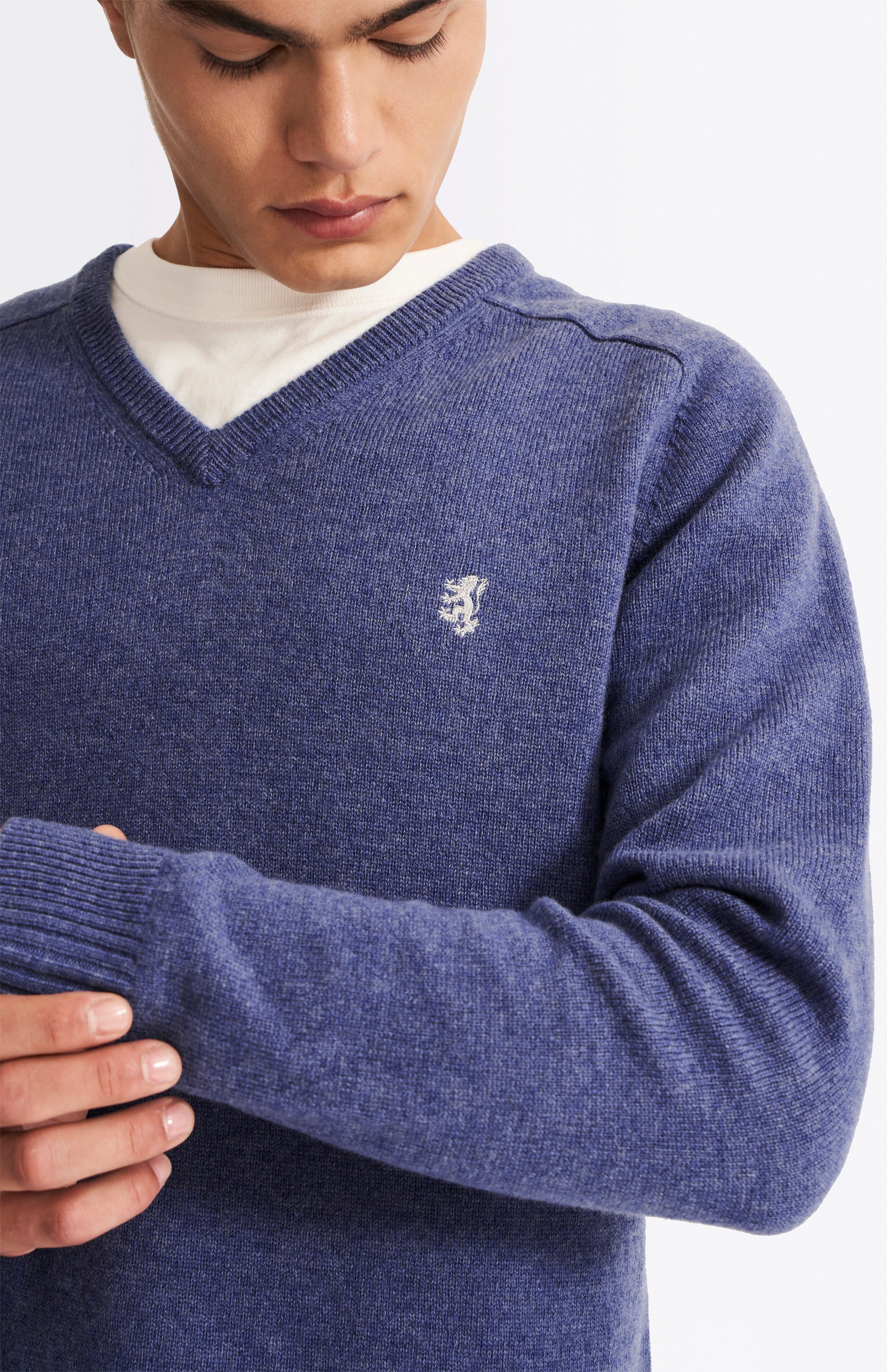 Pringle V Neck Lambswool Jumper in Dark Indigo with Contrast Tipping embroidery detail