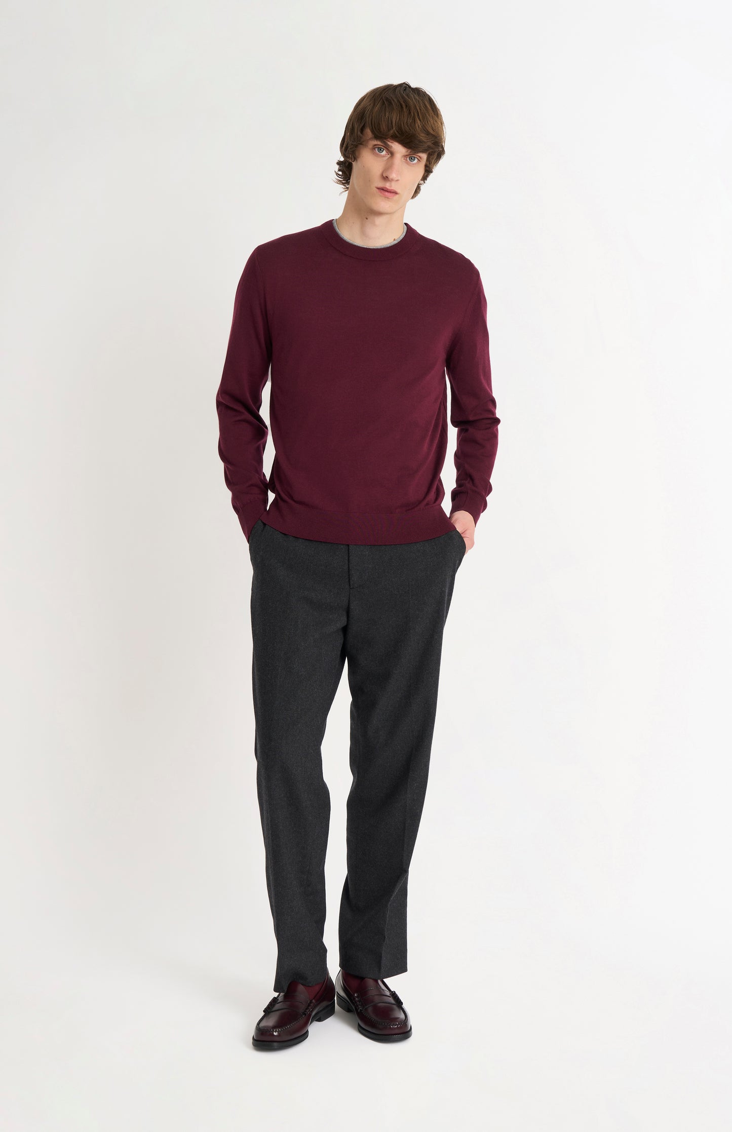 Men's Crew Neck Extra Fine Merino Wool Jumper In Burgundy