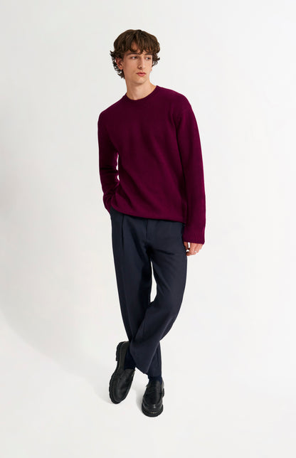 Pringle of Scotland Men's Round Neck Cashmere Jumper In Burgundy on model full length