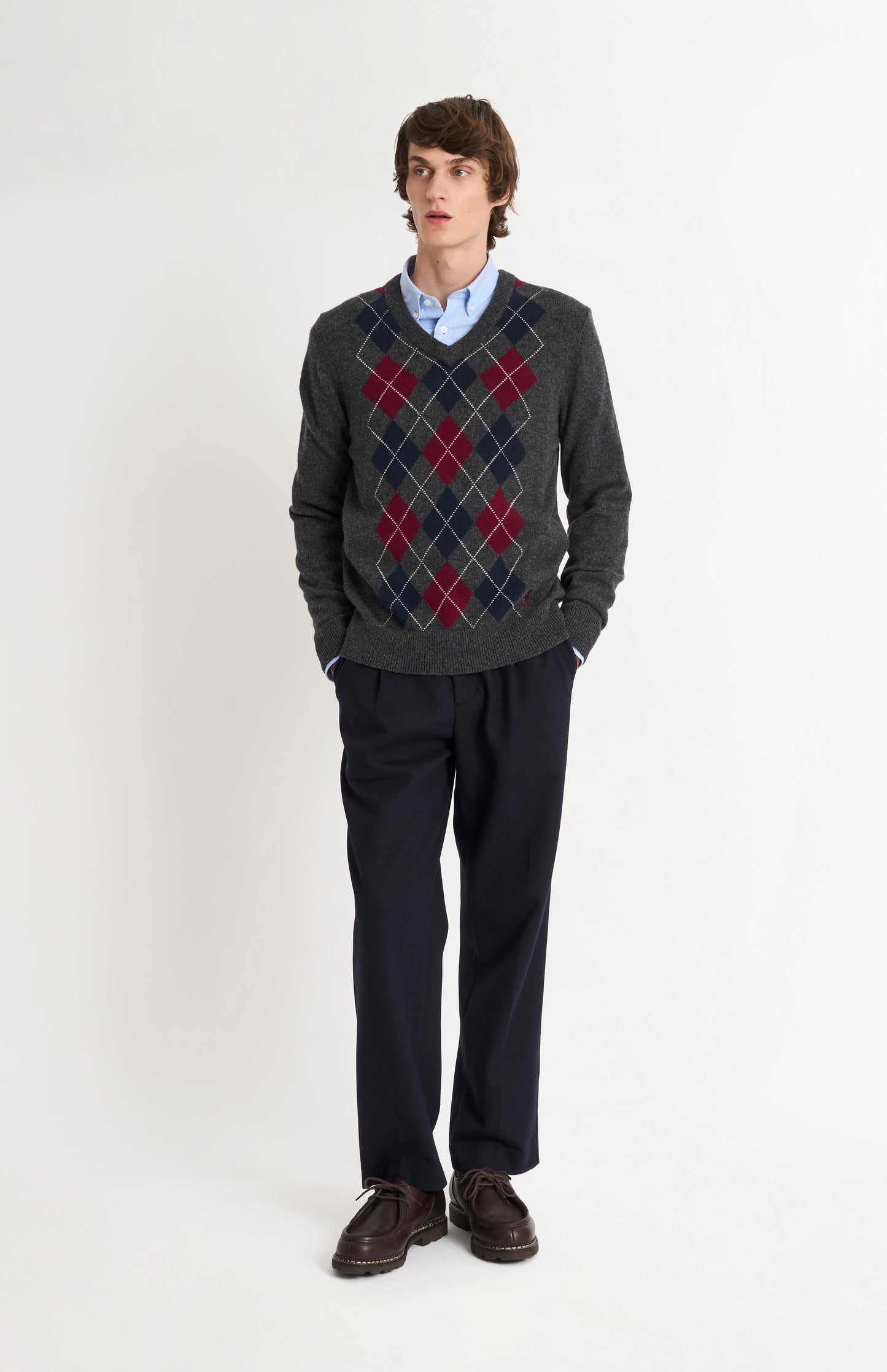 Men's Kessock  V-neck Supersoft Lambswool Argyle Jumper In Charcoal / Burgundy / Navy