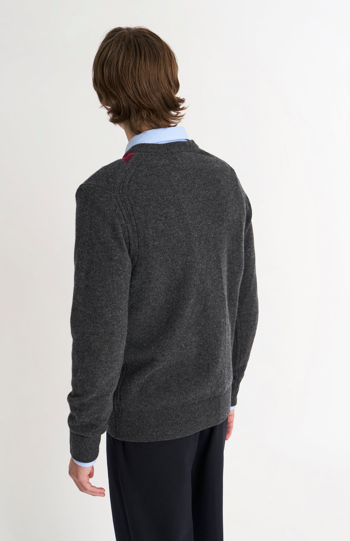 Men's Kessock  V-neck Supersoft Lambswool Argyle Jumper In Charcoal / Burgundy / Navy