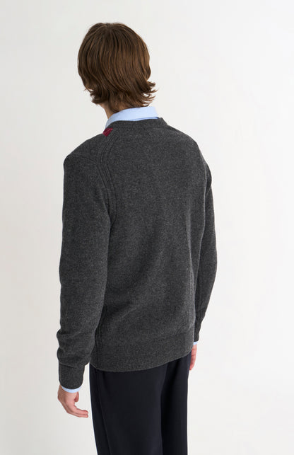 Men's Kessock  V-neck Supersoft Lambswool Argyle Jumper In Charcoal / Burgundy / Navy