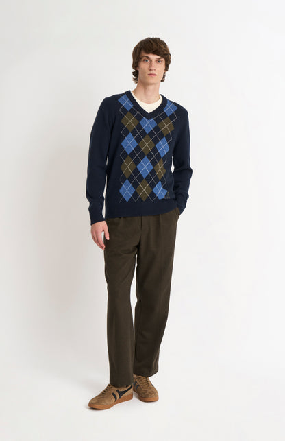 Men's Kessock  V-neck Supersoft Lambswool Argyle Jumper In Navy / Blue / Olive