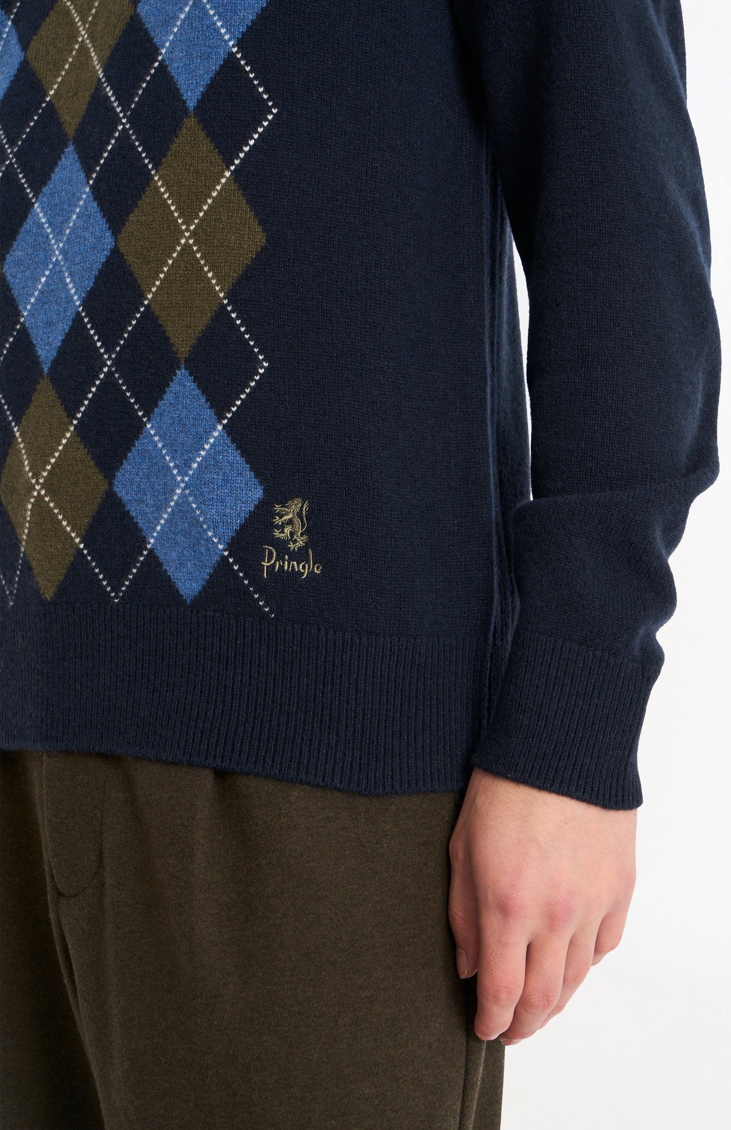 Men's Kessock  V-neck Supersoft Lambswool Argyle Jumper In Navy / Blue / Olive