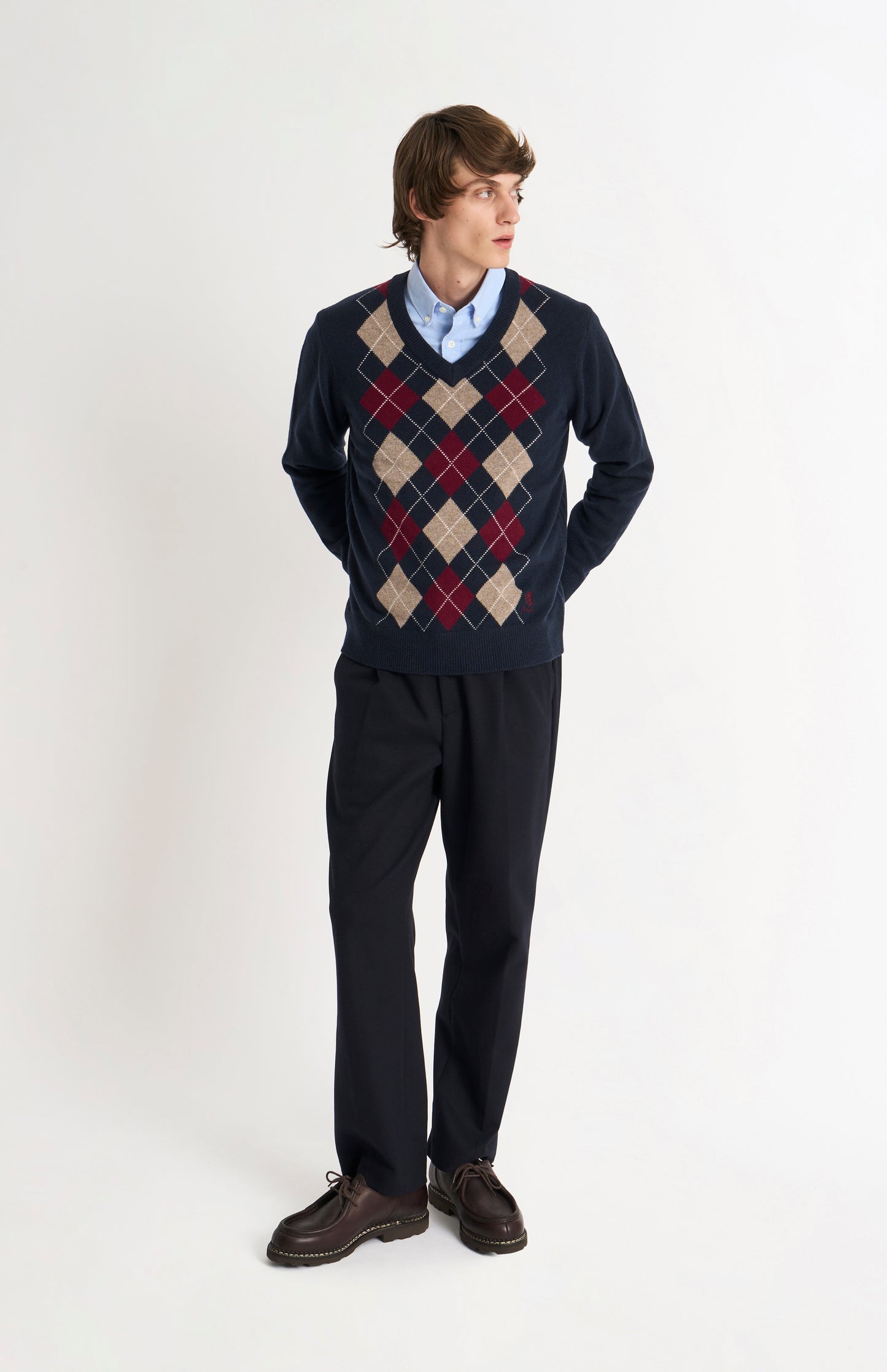 Men's Kessock  V-neck Supersoft Lambswool Argyle Jumper In Navy / Mushroom / Burgundy