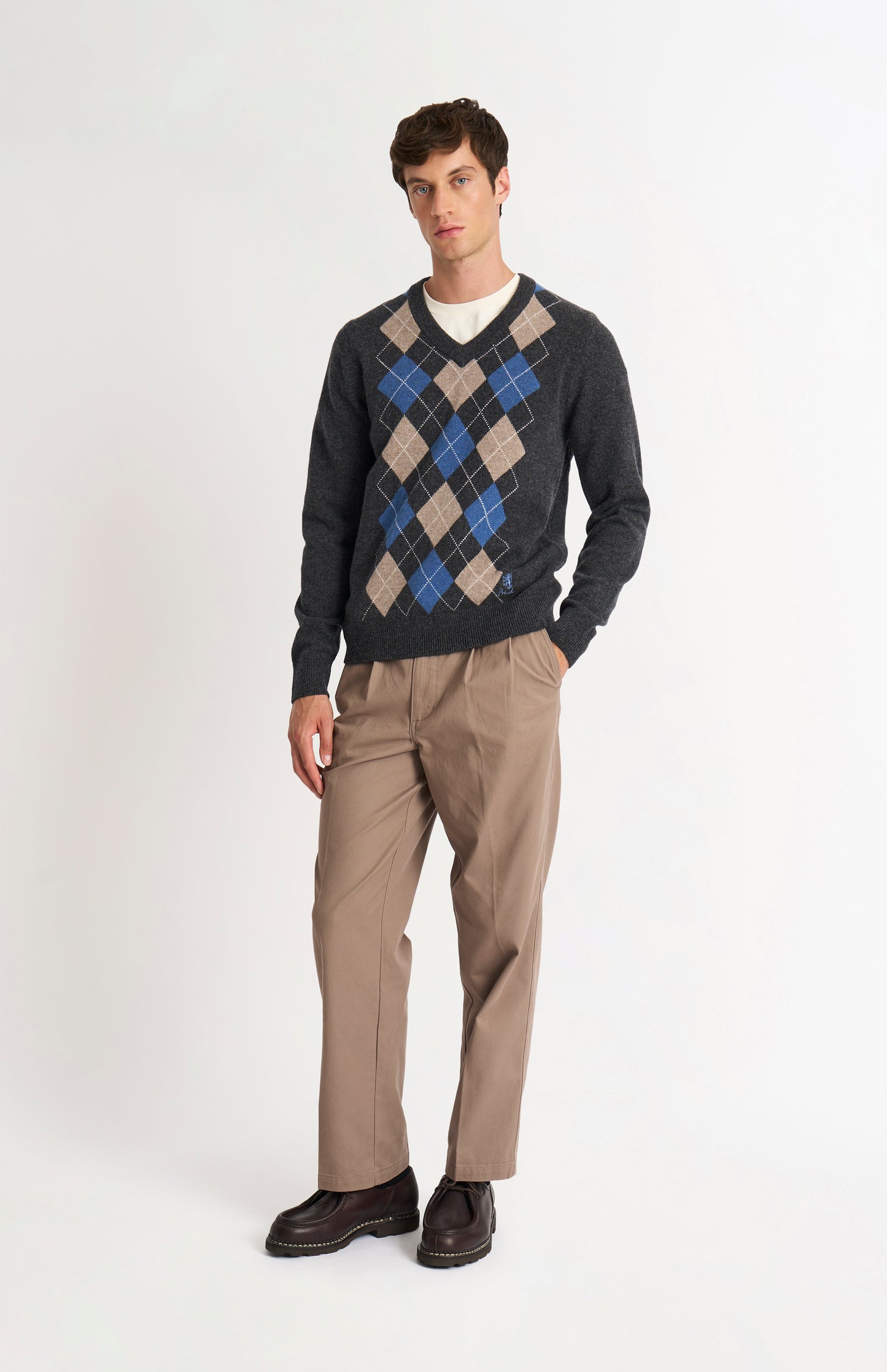 Men's Kessock  V-neck Supersoft Lambswool Argyle Jumper In Charcoal / Blue / Mushroom