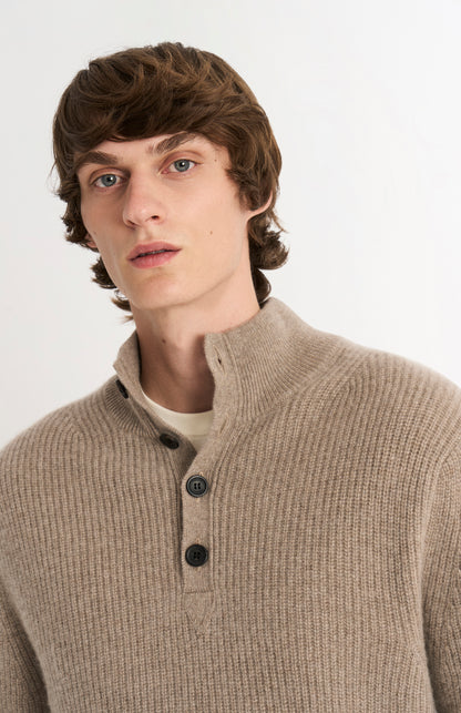 Pringle Men’s Cashmere Button Neck Jumper In Mushroom Melange neck detail