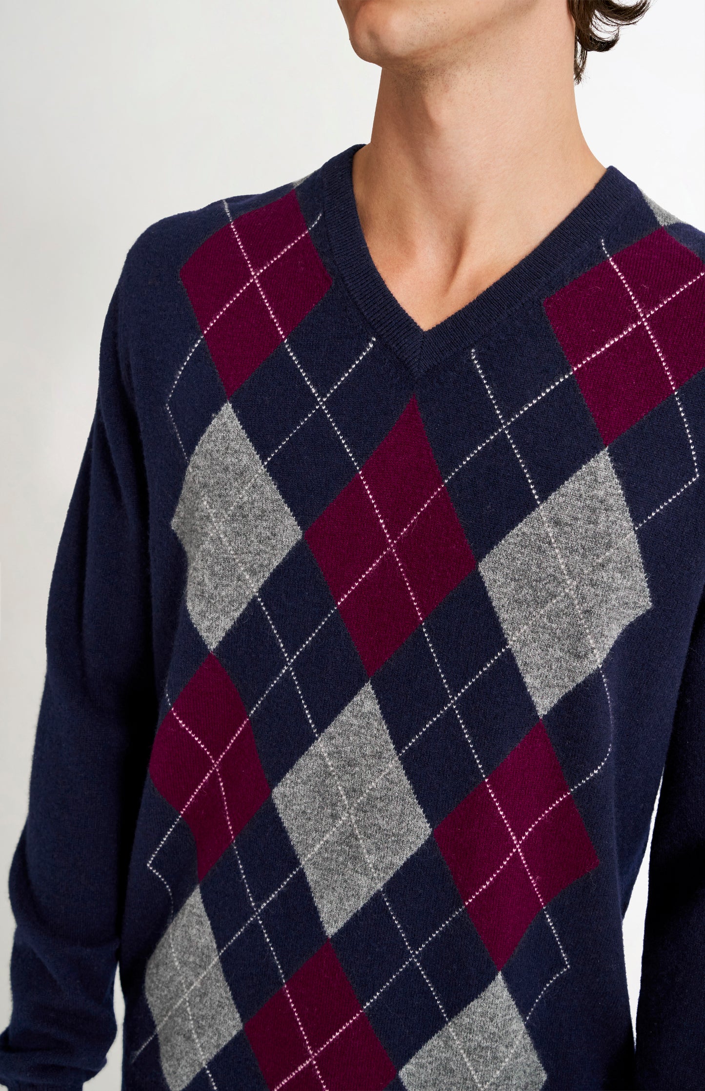 Pringle Men's V Neck Cashmere Argyle Jumper In Navy, Grey & Blue neck detail