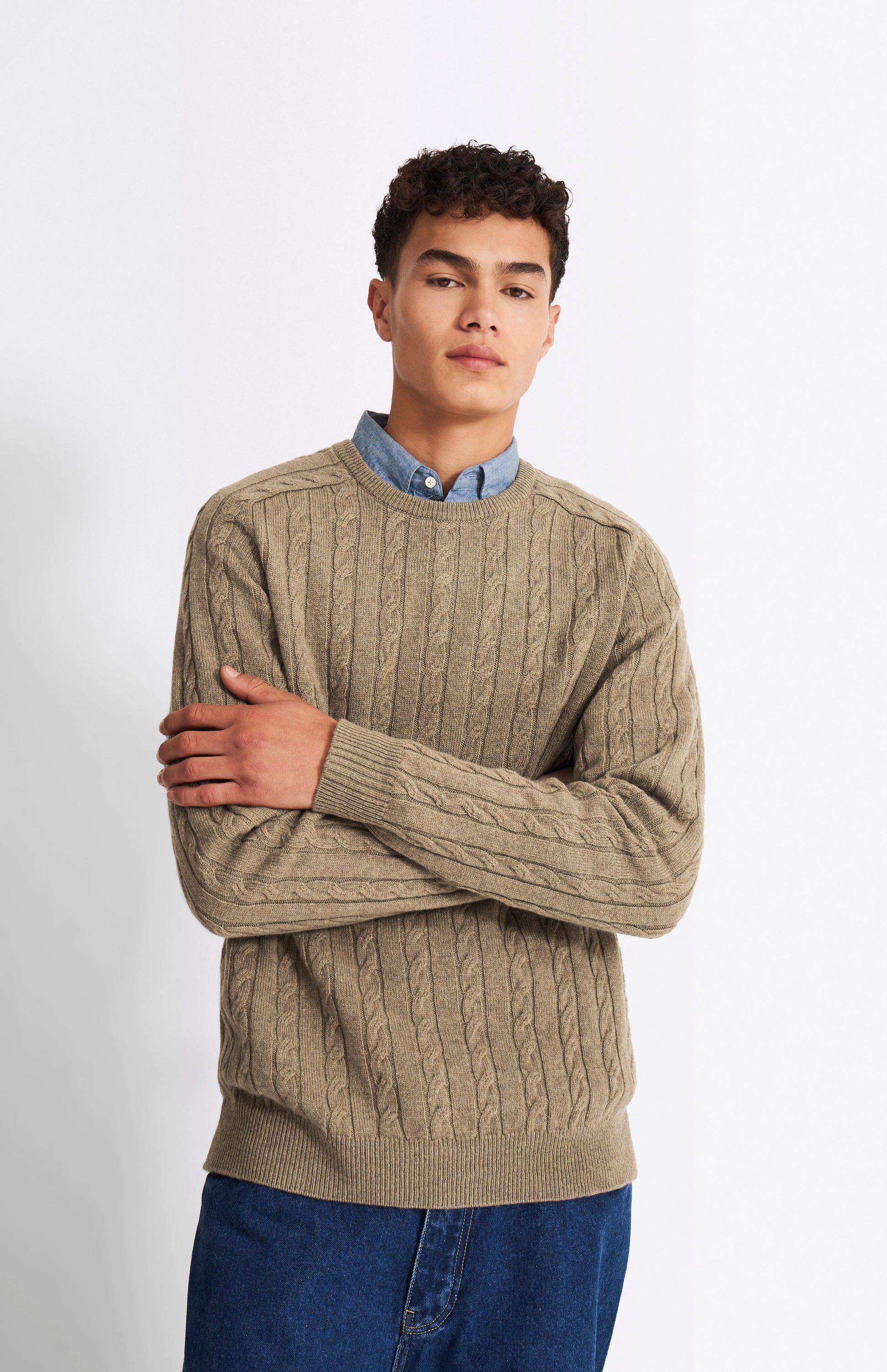 Pringle Men's Round Neck Cable Knit Lambswool Jumper in Dark Natural