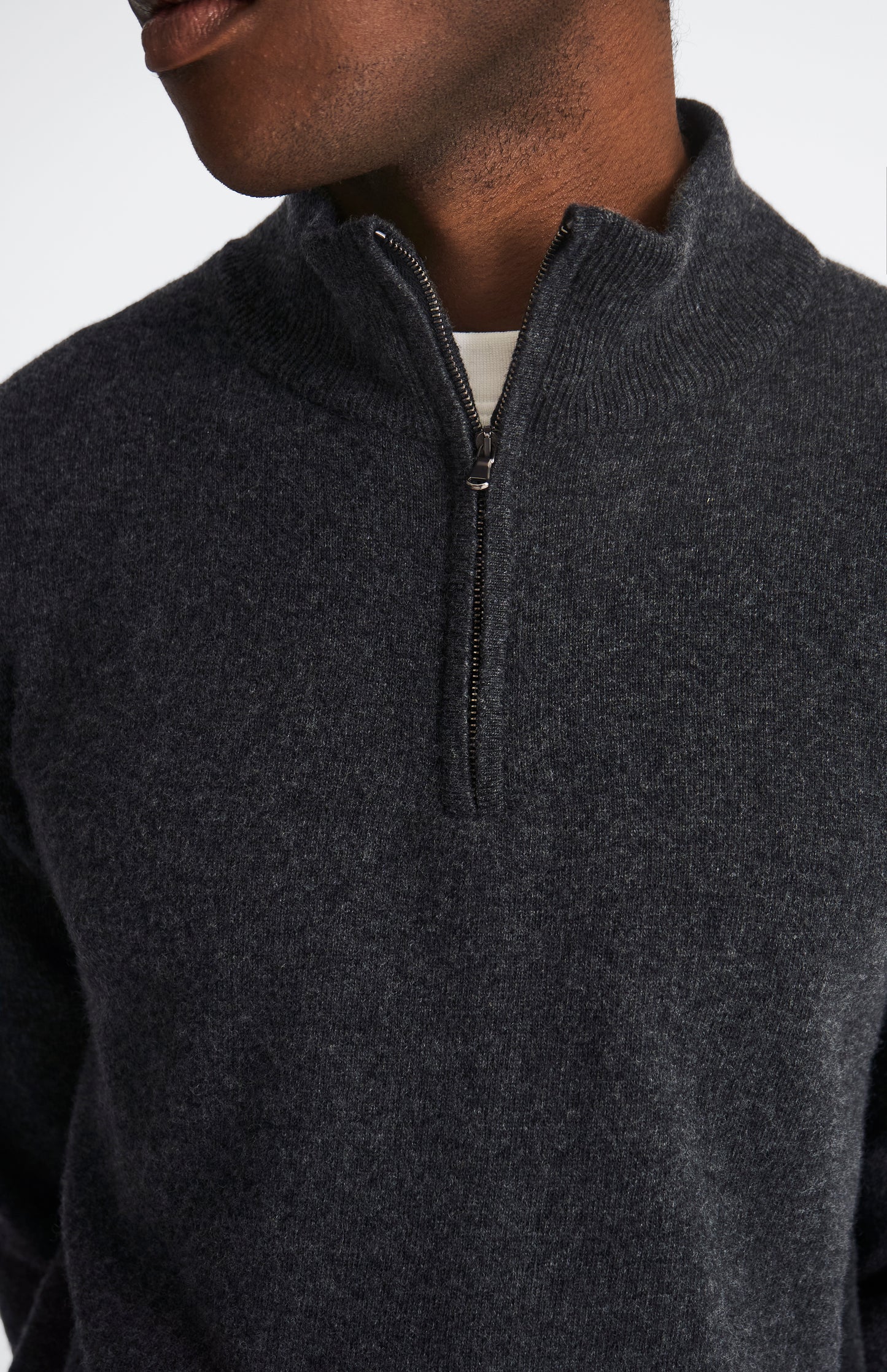 Pringle Men's Half Zip Merino Cashmere Blend Jumper In Charcoal showing neck detail