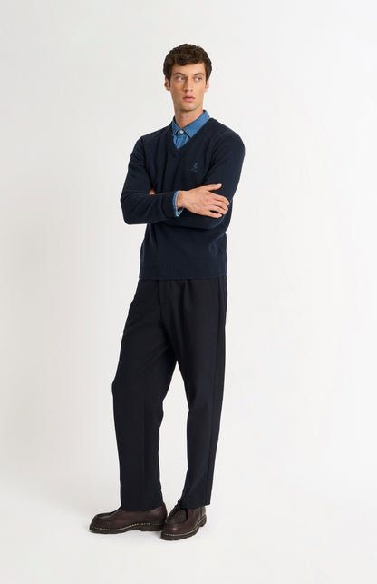 Men's Classic V-neck Supersoft Lambswool Jumper  In Navy Blue