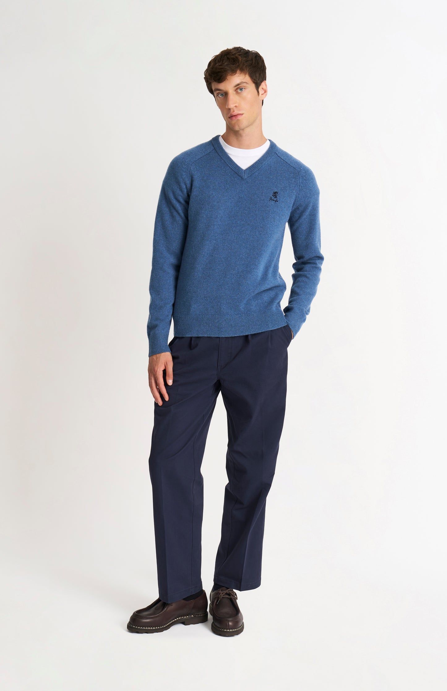 Men's Classic V-neck Supersoft Lambswool Jumper  In Bering Sea Blue