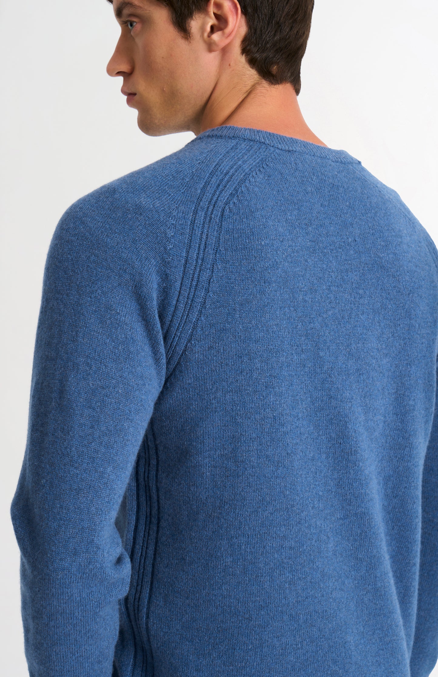 Men's Classic V-neck Supersoft Lambswool Jumper  In Bering Sea Blue