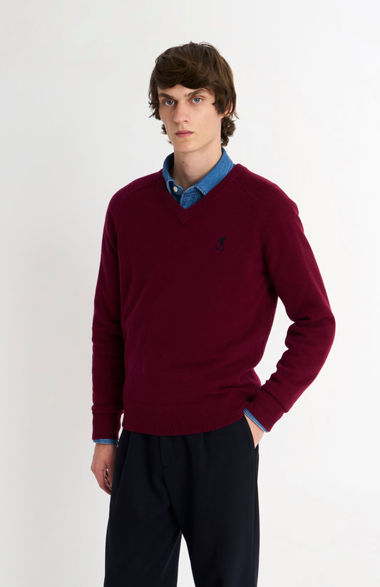 Men's Classic V-neck Supersoft Lambswool Jumper  In Burgundy