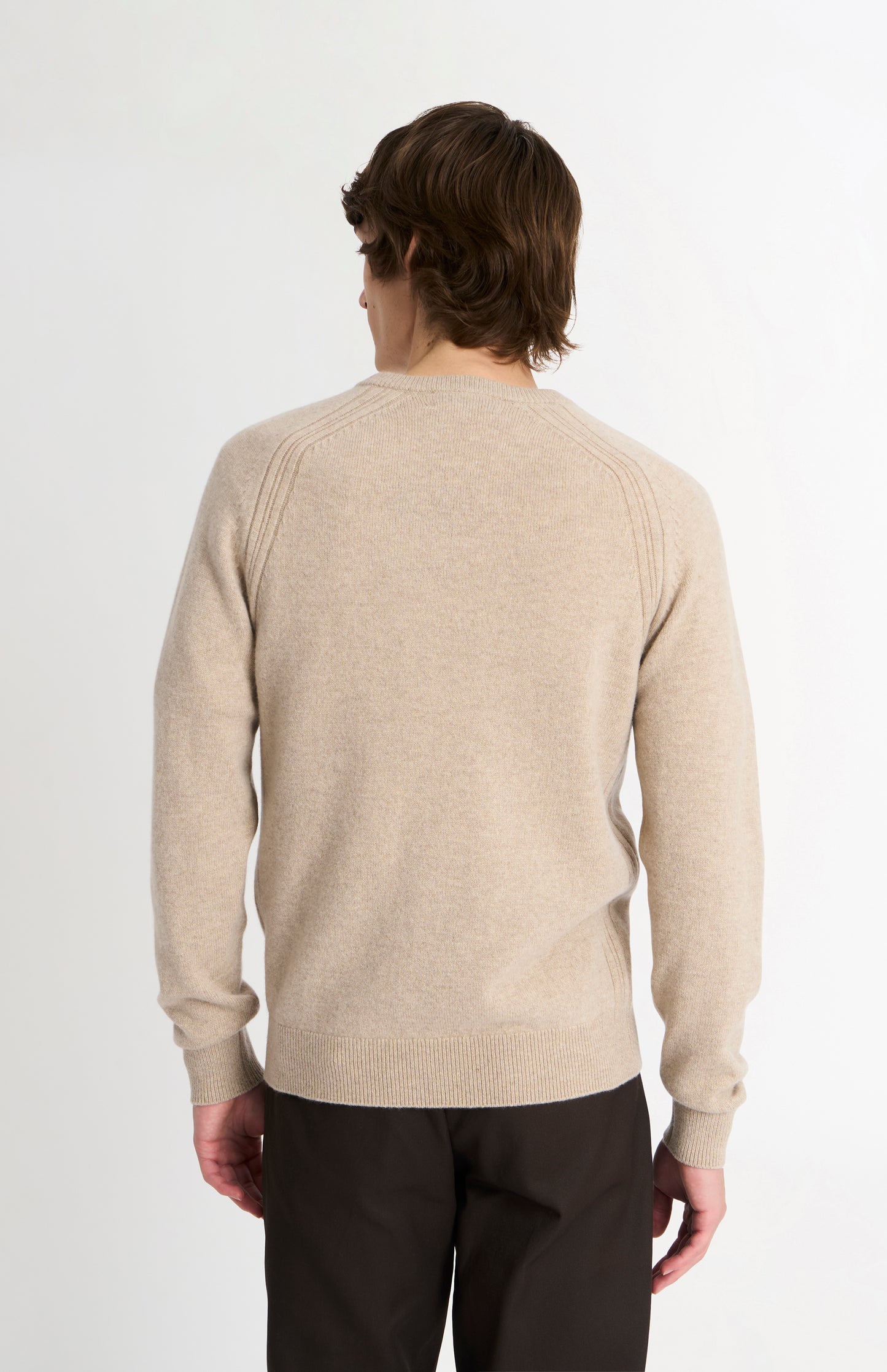 Men's Classic V-neck Supersoft Lambswool Jumper  In Oatmeal