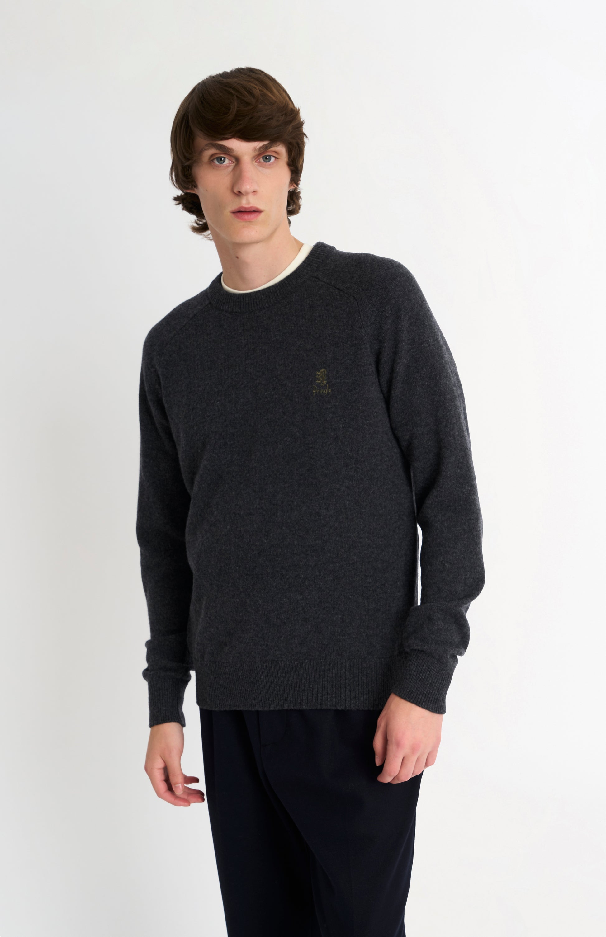 Pringle of Scotland Men’s Lambswool Crew Neck Jumper In Charcoal