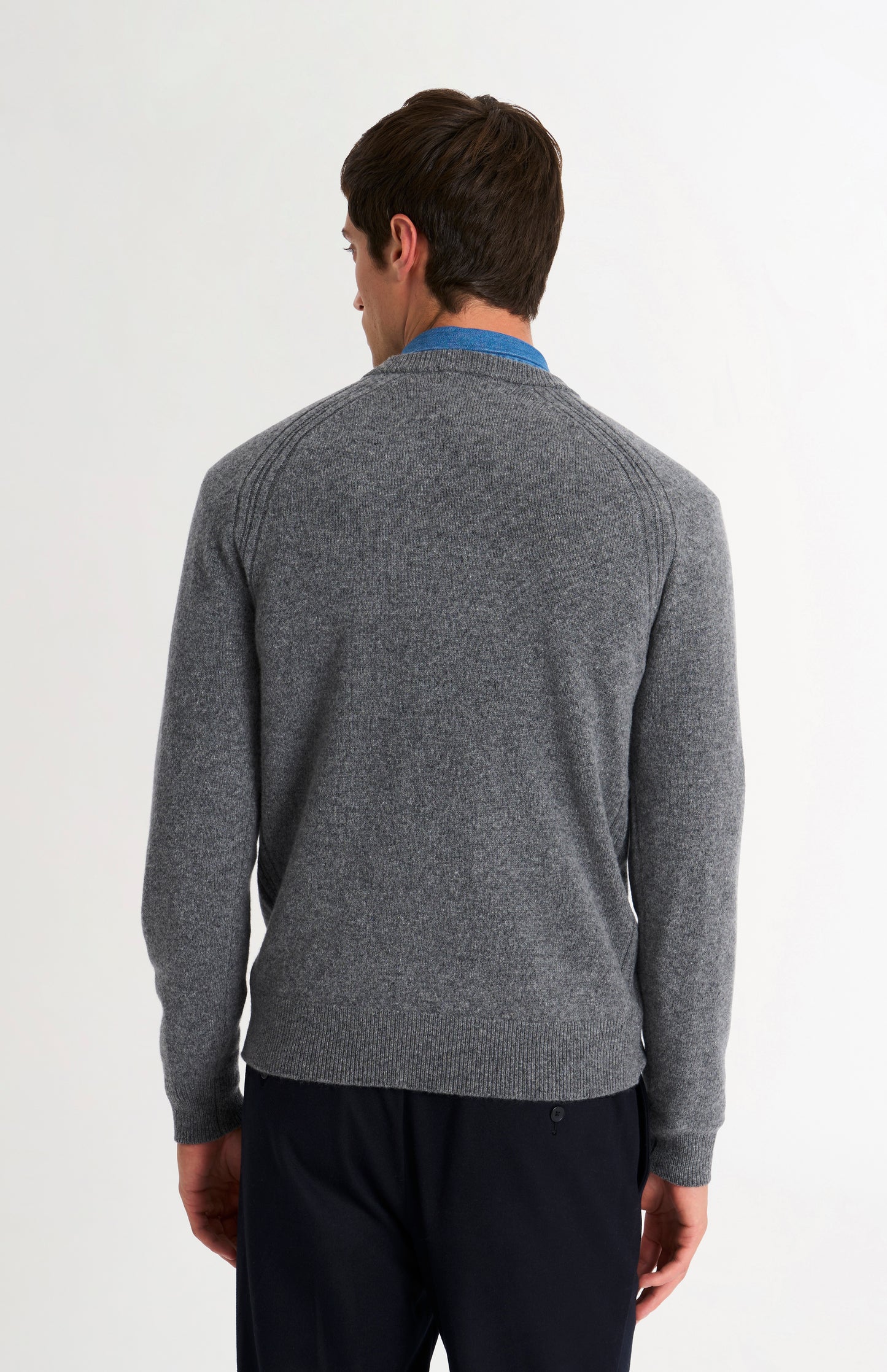 Men's Classic Crew Neck Supersoft Lambswool Jumper In Grey Melange