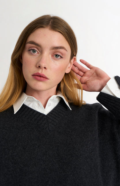 Women's V-neck Chunky Cashmere Jumper In Charcoal Melange