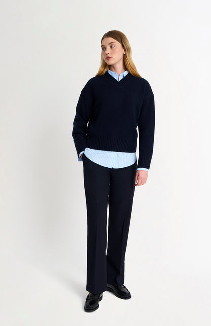 Women's V-neck Chunky Cashmere Jumper In Navy Blue