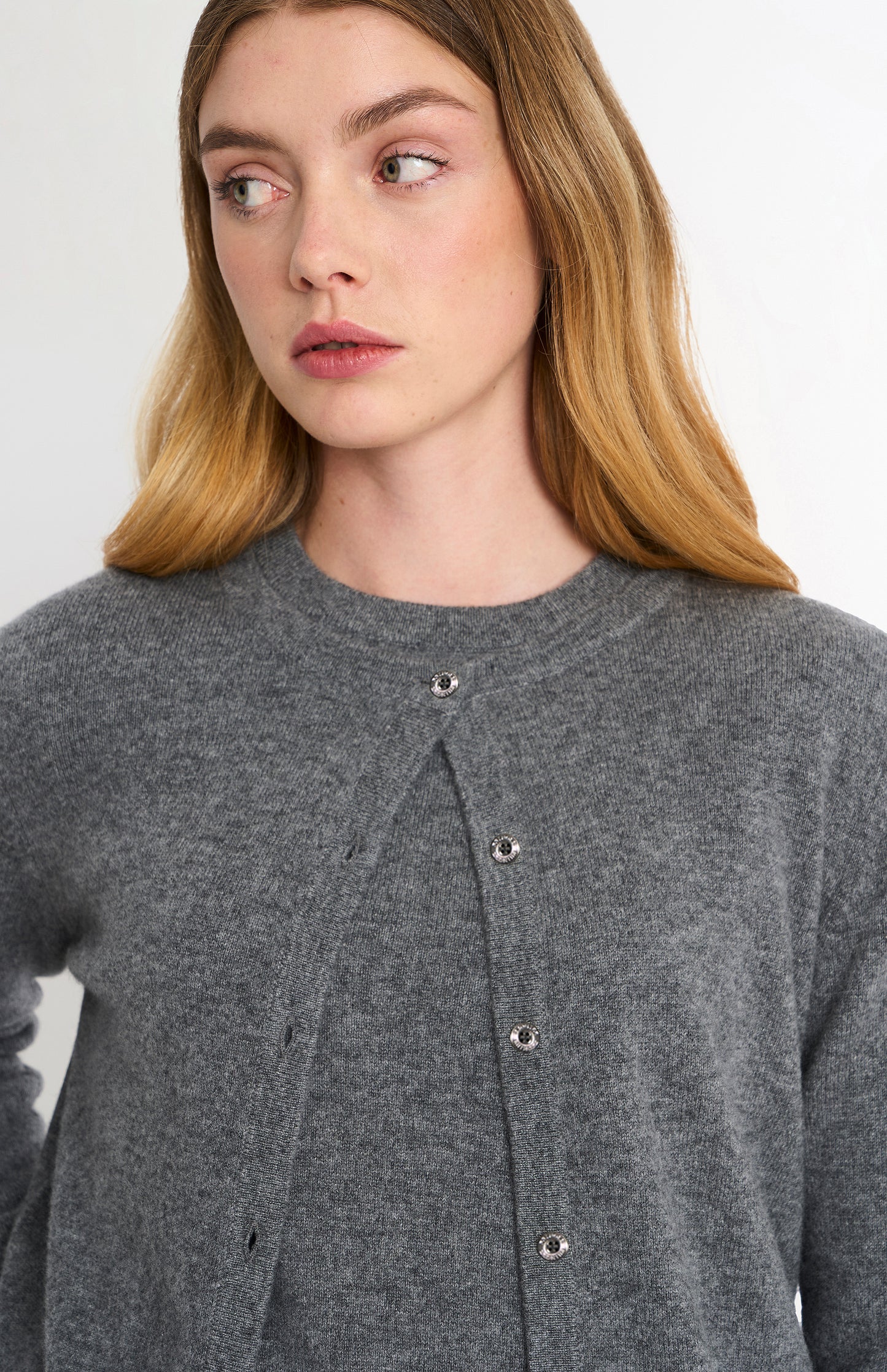 Women's  Classic Crew Neck Cashmere Cardigan In Grey Melange