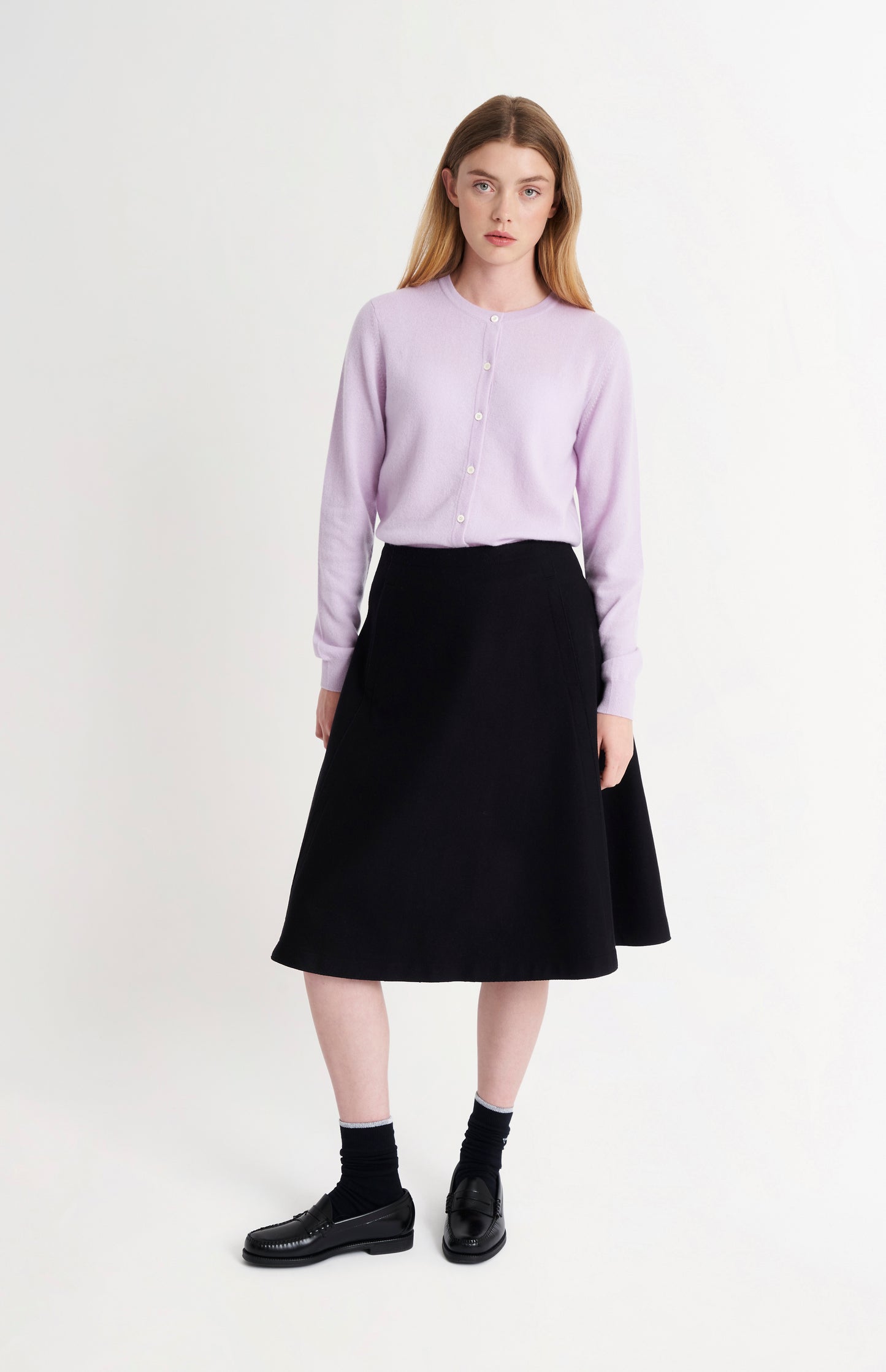 Women's  Classic Crew Neck Cashmere Cardigan In Lilac