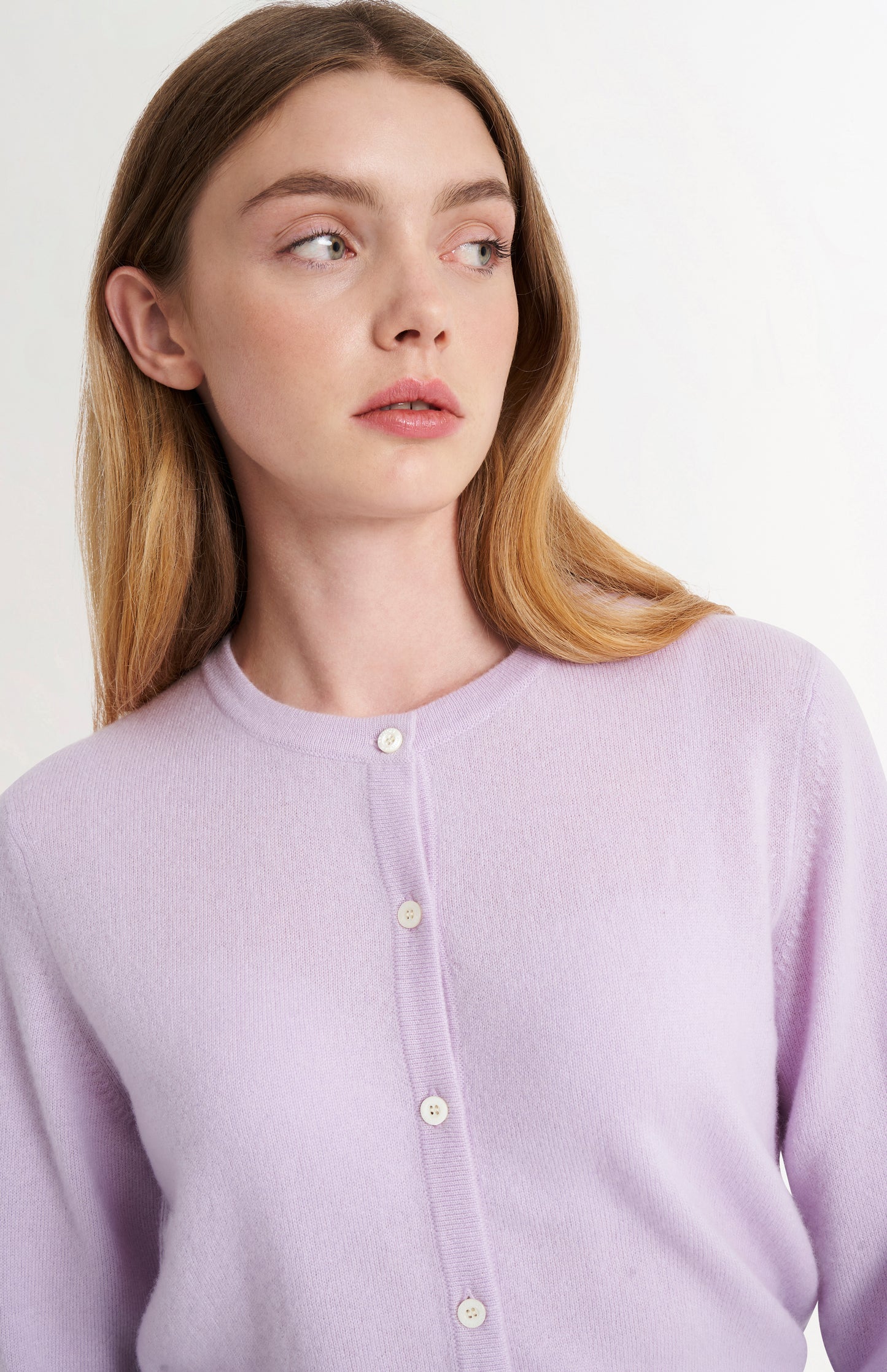 Women's  Classic Crew Neck Cashmere Cardigan In Lilac