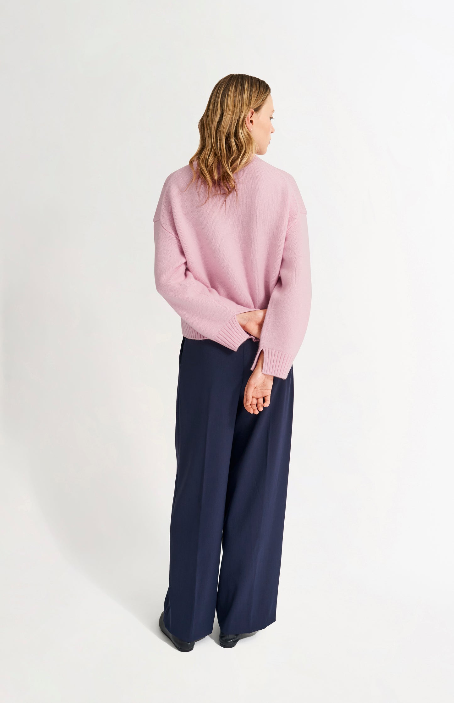 Womens V Neck Chunky Cashmere Jumper In Pink