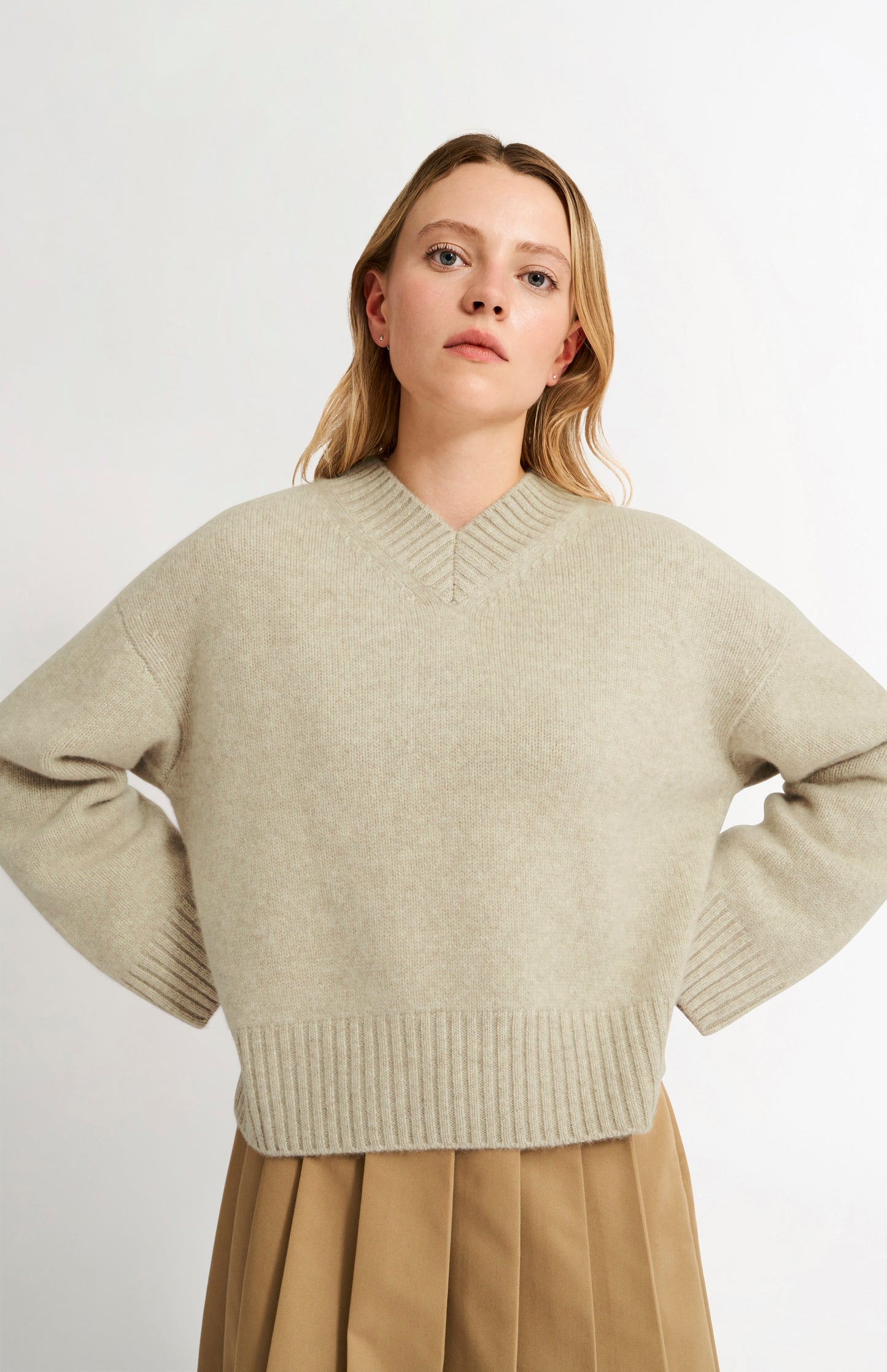 Womens V Neck Chunky Cashmere Jumper In Oatmeal