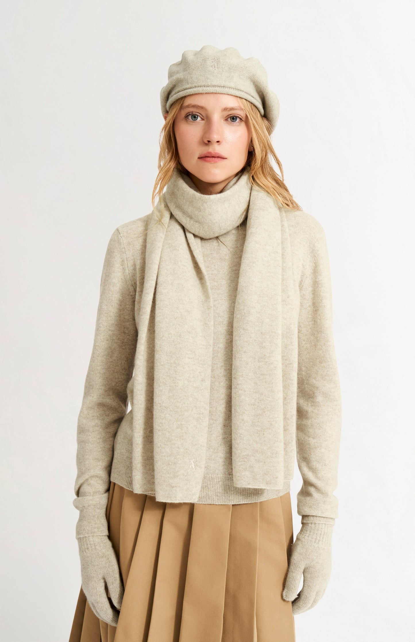 Classic Cashmere Scarf In Oatmeal