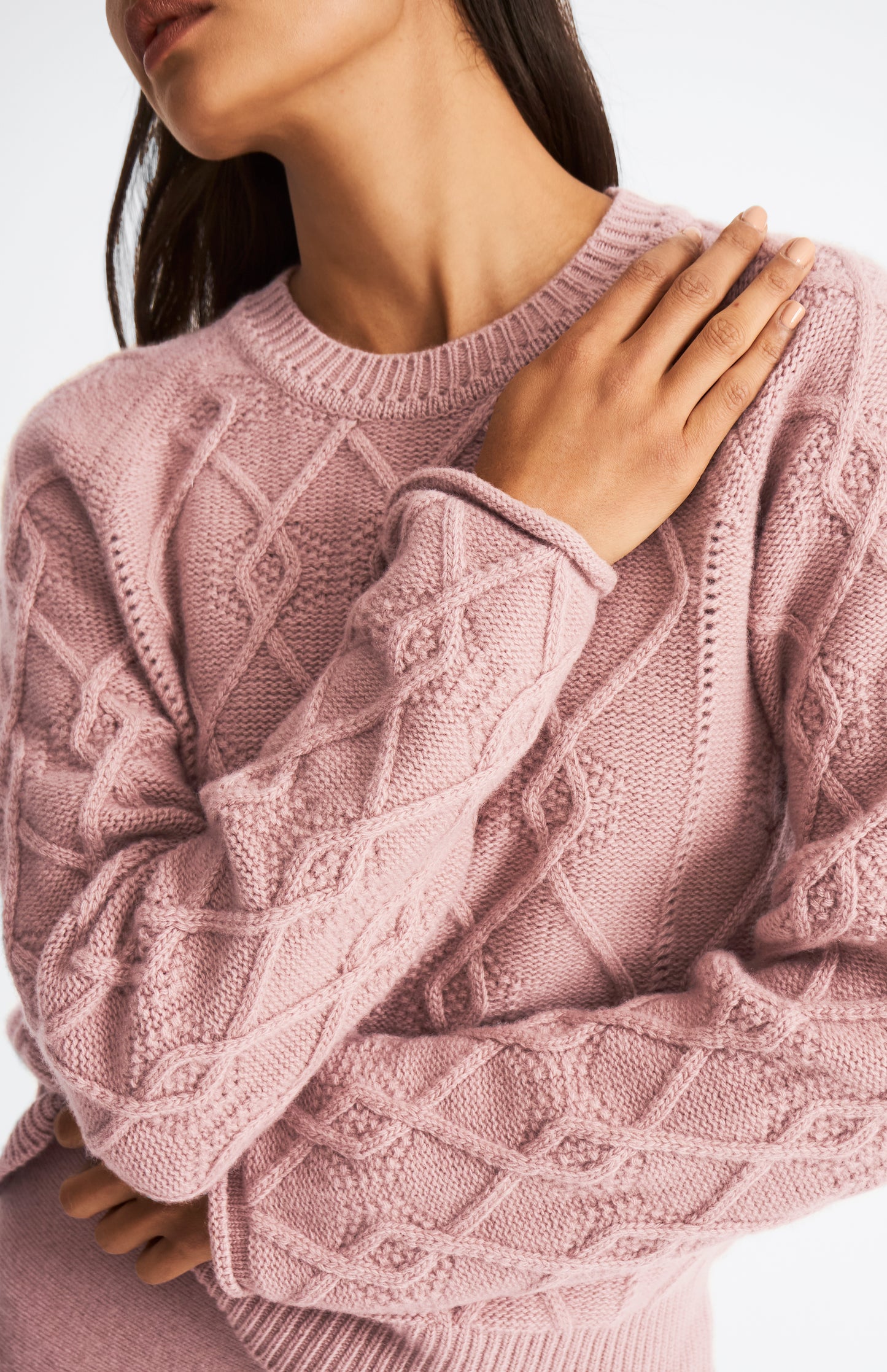 Pringle Round Neck Multi Textured Cashmere Blend Jumper in Dusty Pink showing cable detail