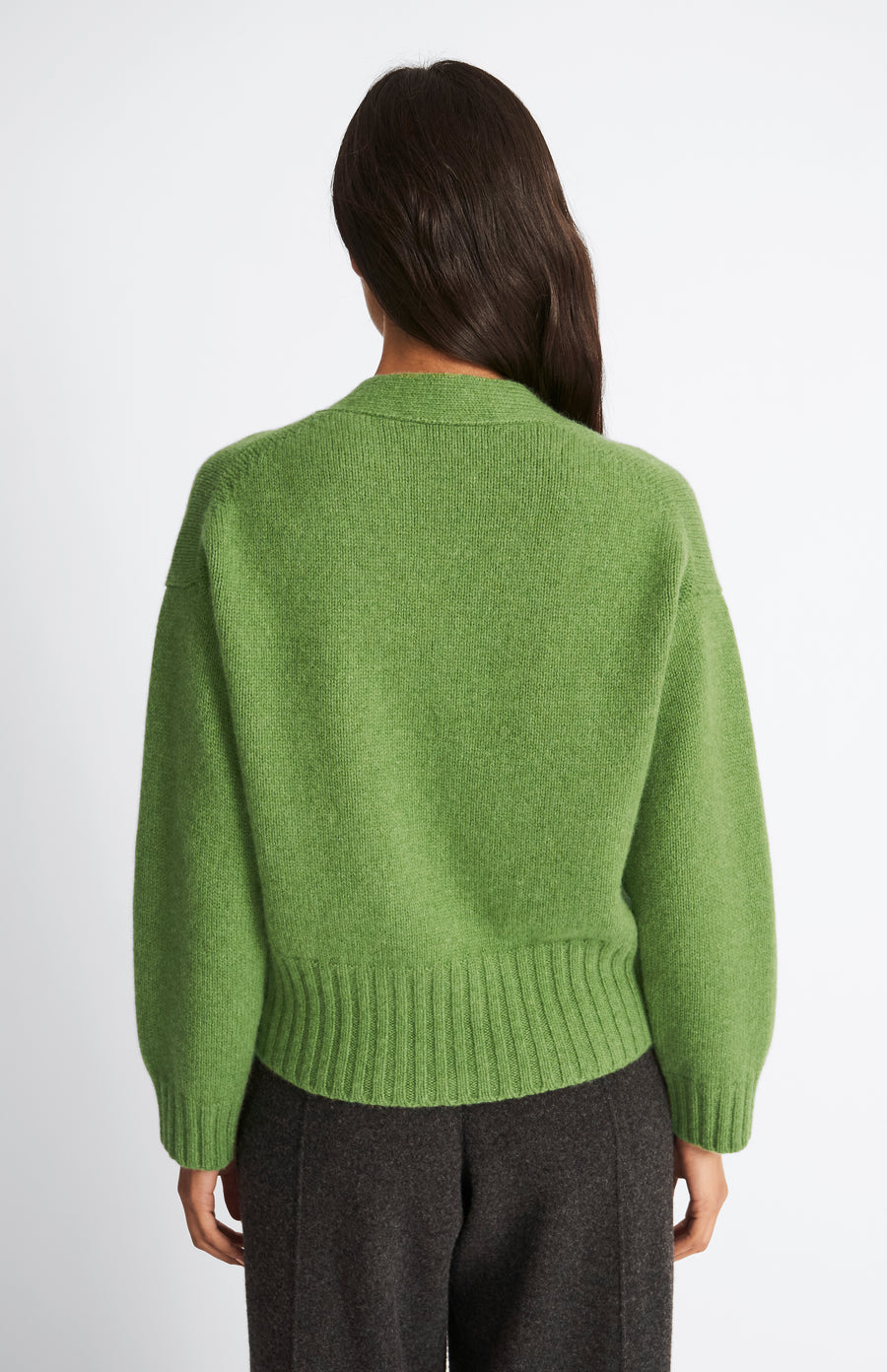 Pringle of Scotland Women's Cropped Cosy Cashmere Cardigan In Wood Sage rear view