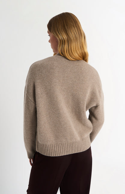 Women's Chunky Argyle Cashmere Cardigan in Mushroom And Grey