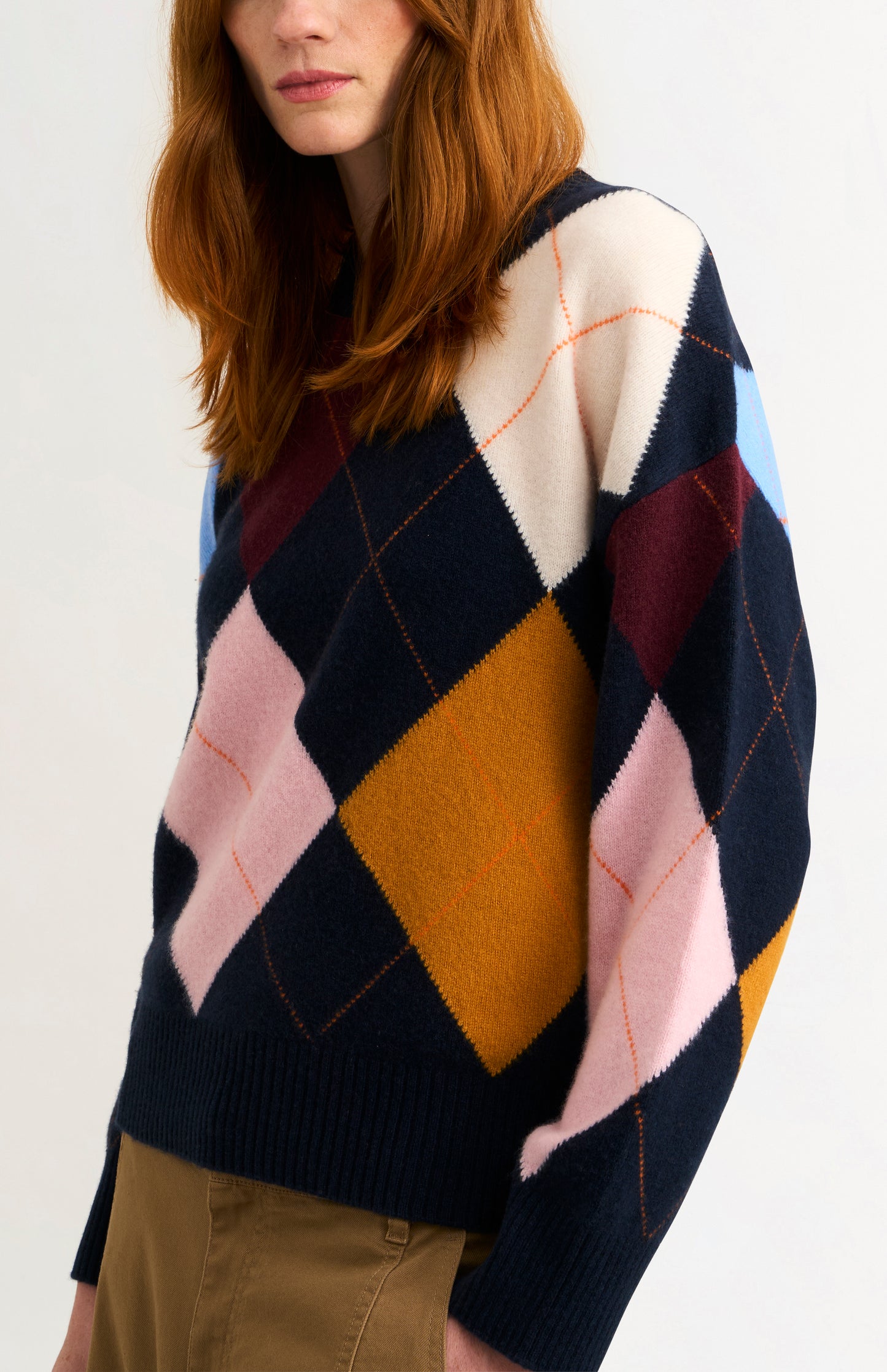 Women's Crew Neck Supersoft Lambswool Argyle Jumper In Navy / Multi