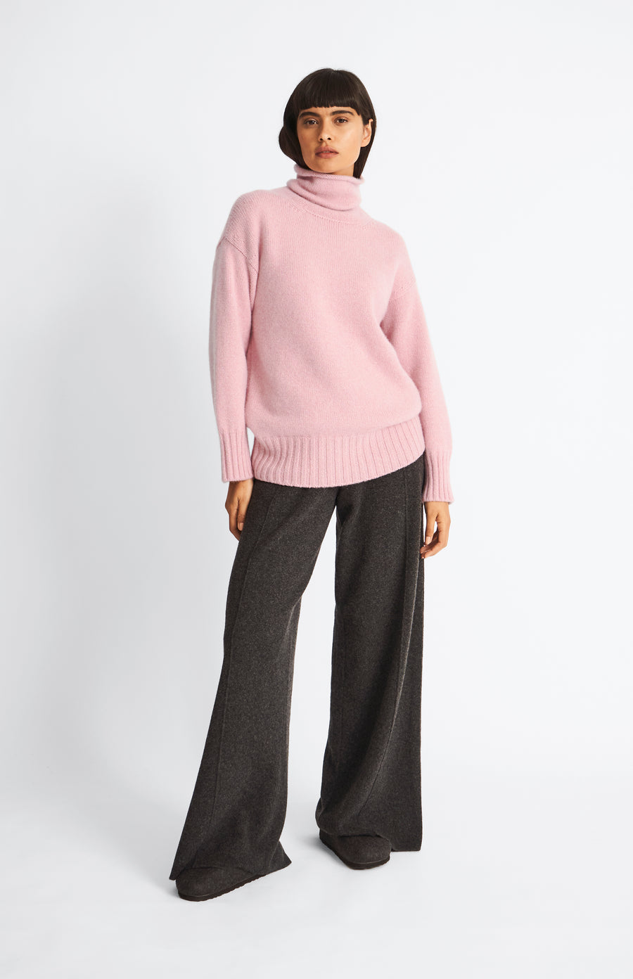 Pringle of Scotland High Neck Cosy Cashmere Jumper In Dusty Pink on model full length