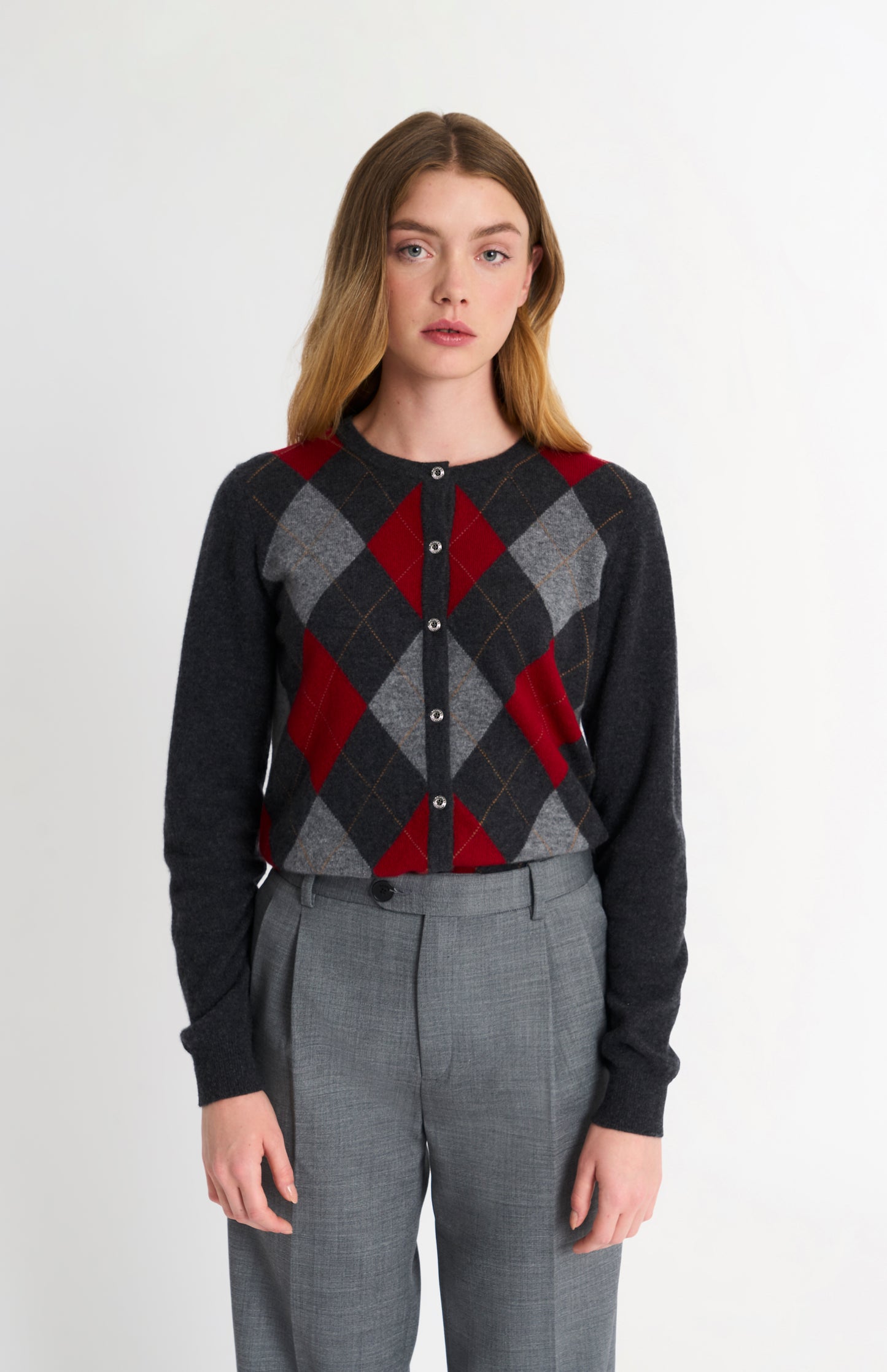 Women's Crew Neck Cashmere Argyle Cardigan In Charcoal / Red / Grey