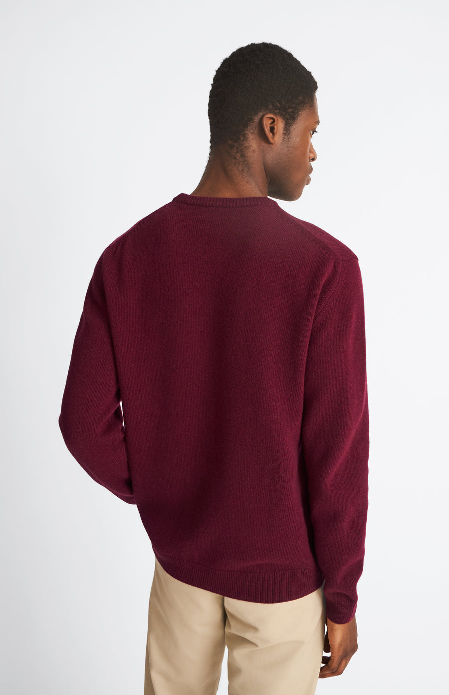 Pringle of Scotland Archive Men's Round Neck Lambswool Jumper in Claret rear view