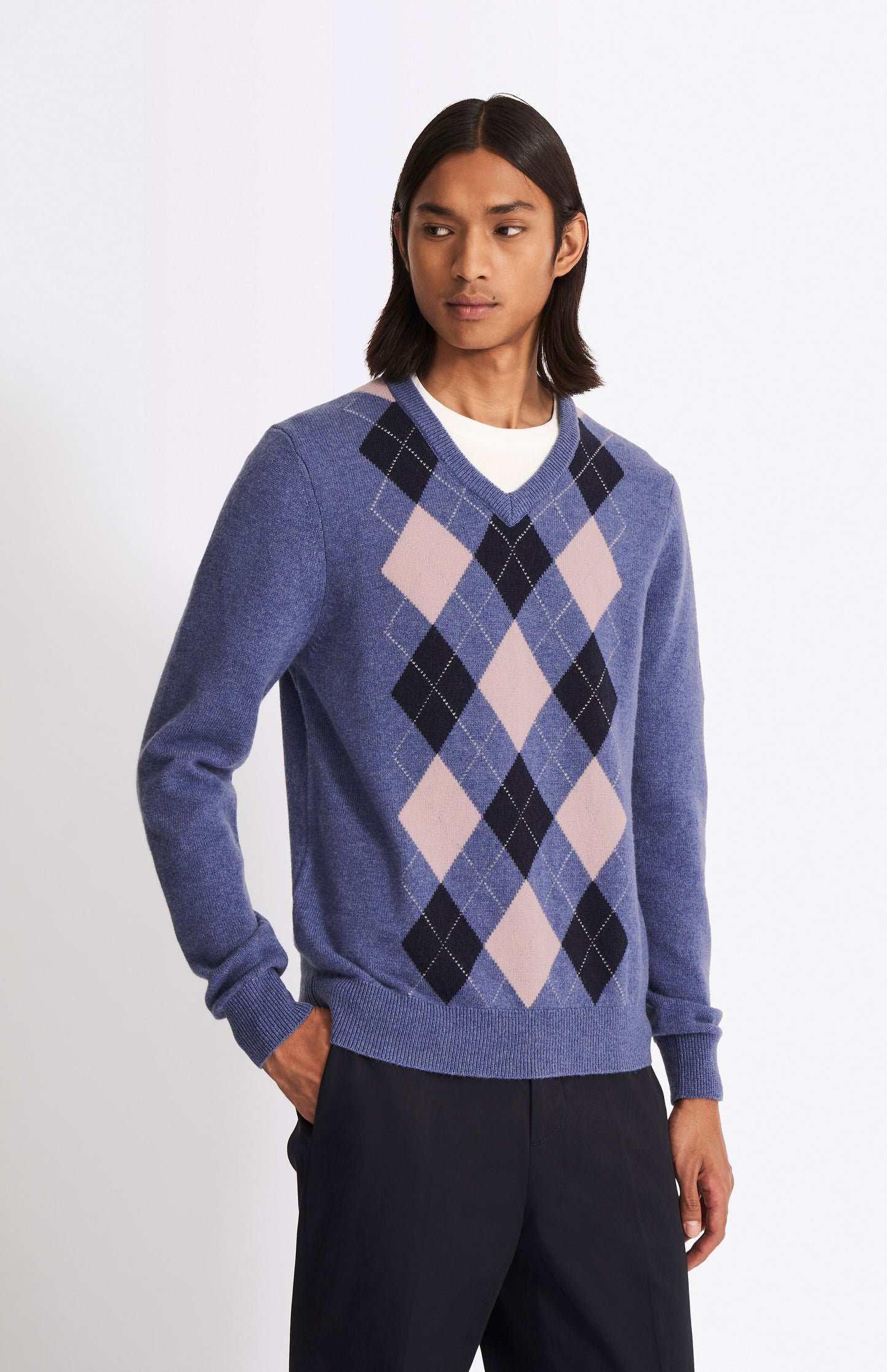 Men's V Neck Lambswool Argyle Jumper In Indigo/pink/midnight