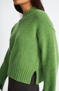 Pringle of Scotland Women's V Neck Cosy Cashmere Jumper In Wood Sage showing rib detail