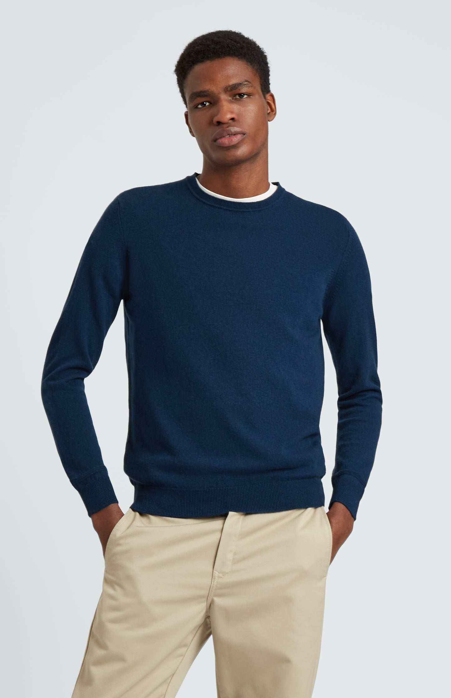 Pringle of Scotland Men's Round Neck Cashmere Jumper In Atlantic Blue on model