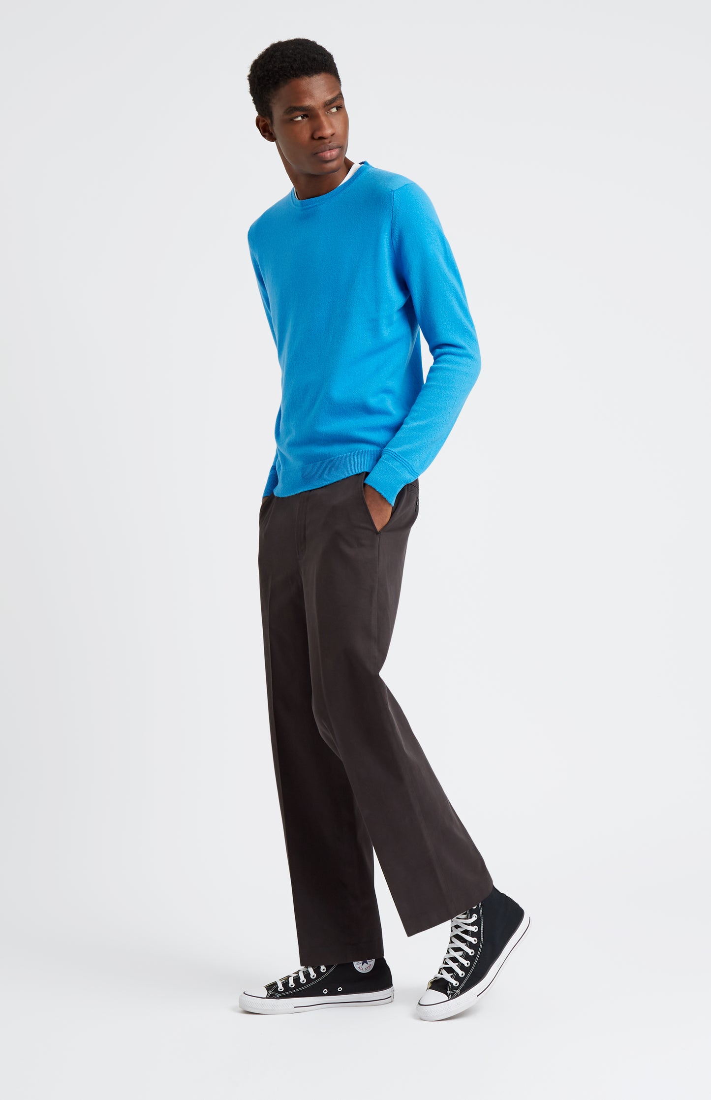 Pringle of Scotland Men's Round Neck Cashmere Jumper In Azure Blue on model full length