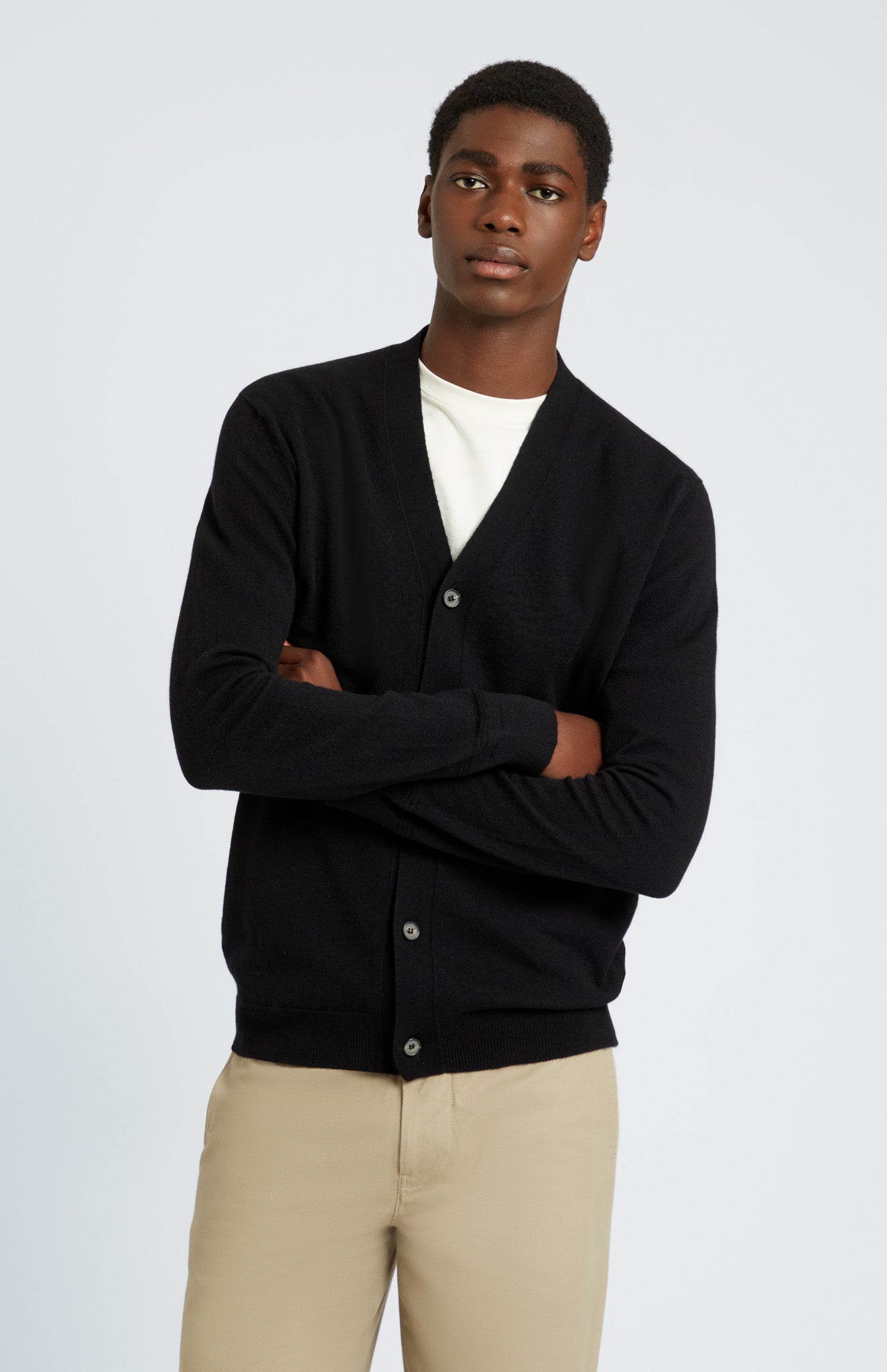 Men's V Neck Cashmere Cardigan In Black Pringle of Scotland